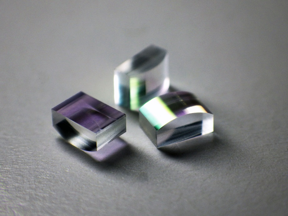 Glass Cylindrical Lens (Spherical and Aspherical) Glass Cylindrical Lens (Spherical and Aspherical)